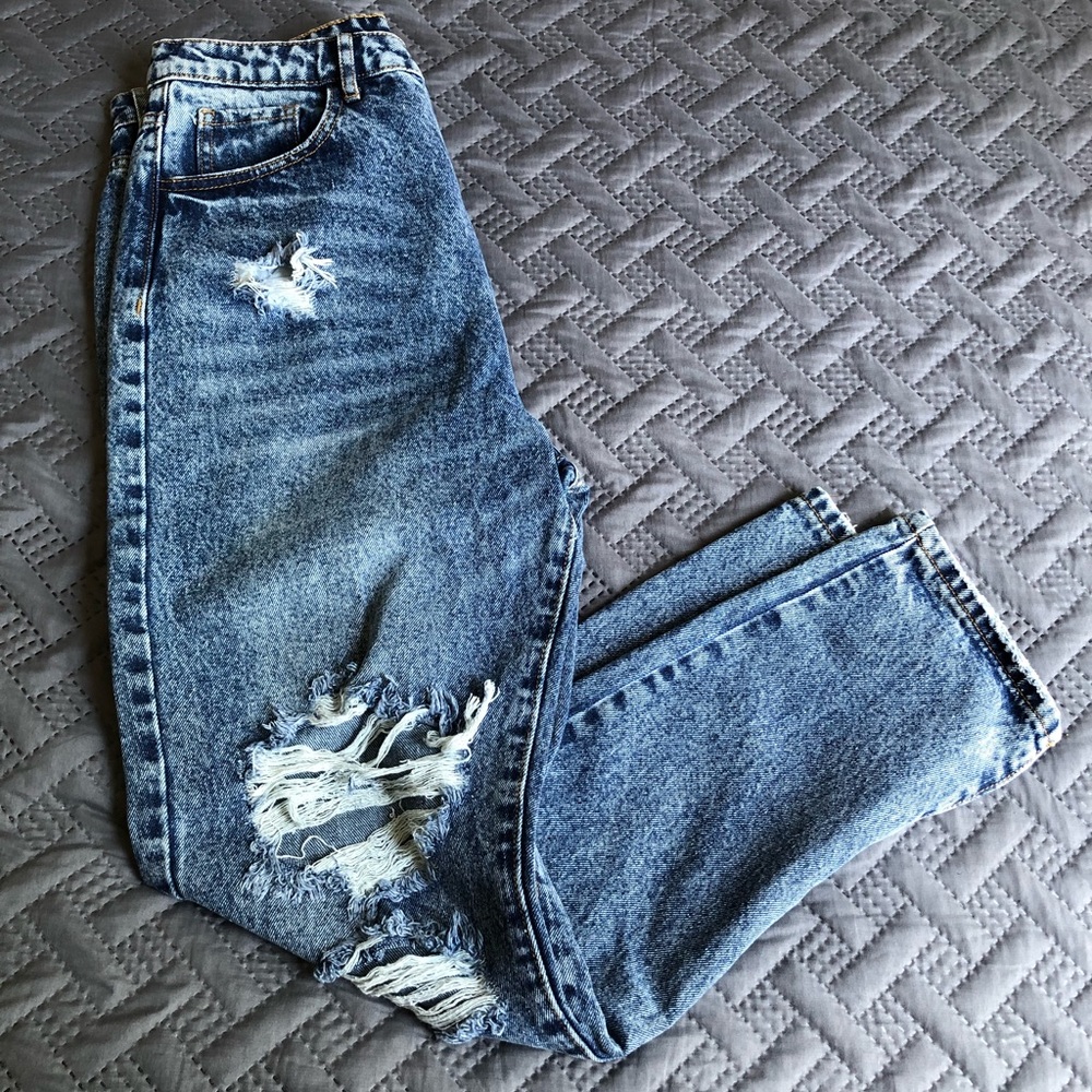 SHEIN High Rise Ripped Mom Jeans - Picture 4 of 9